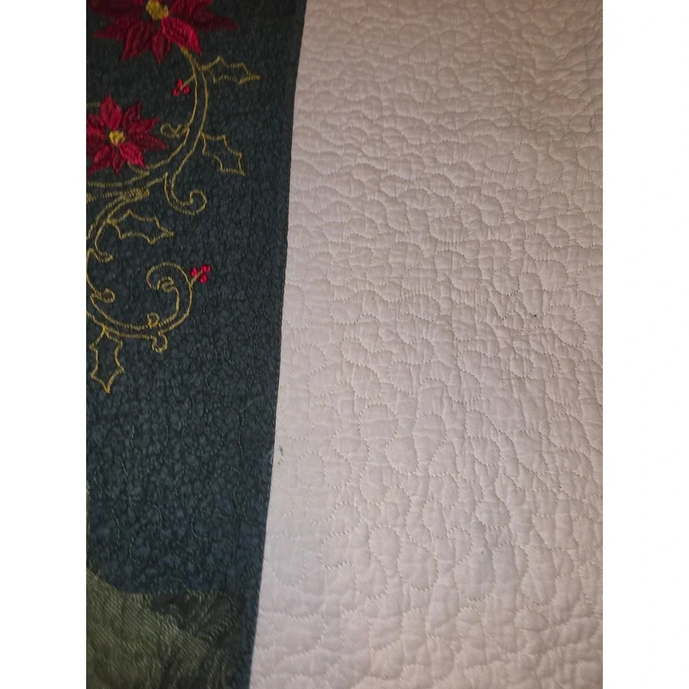 Handcrafted Lonestar Cotton Quilt Poinsettia Embroidered Christmas 90x90 Green